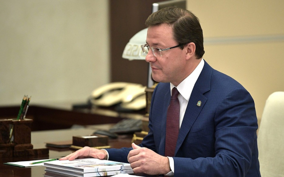 Глава Самарской области подписал экономические соглашения с двумя крупными банками