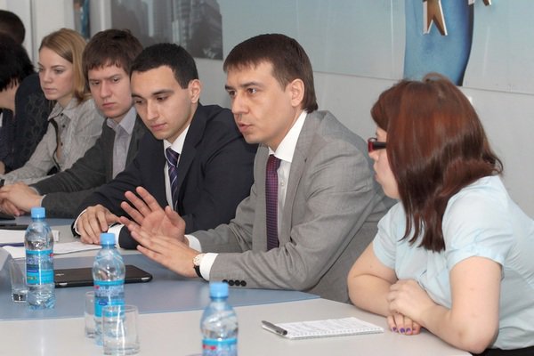 Александр Кобенко пообщался со студентами Самарского государственного экономического университета